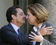 sarko_pipi.jpg