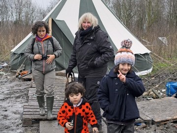 https://www.lecranstdenis.org/wp-content/uploads/2017/03/nullepartenfrance-550x413.jpg