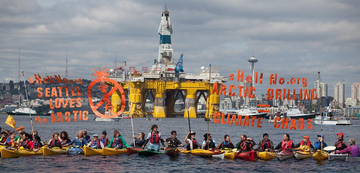 https labofii.files.wordpress.com shell-arctic-drill-rig.jpg
