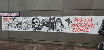 5 people, people smiling